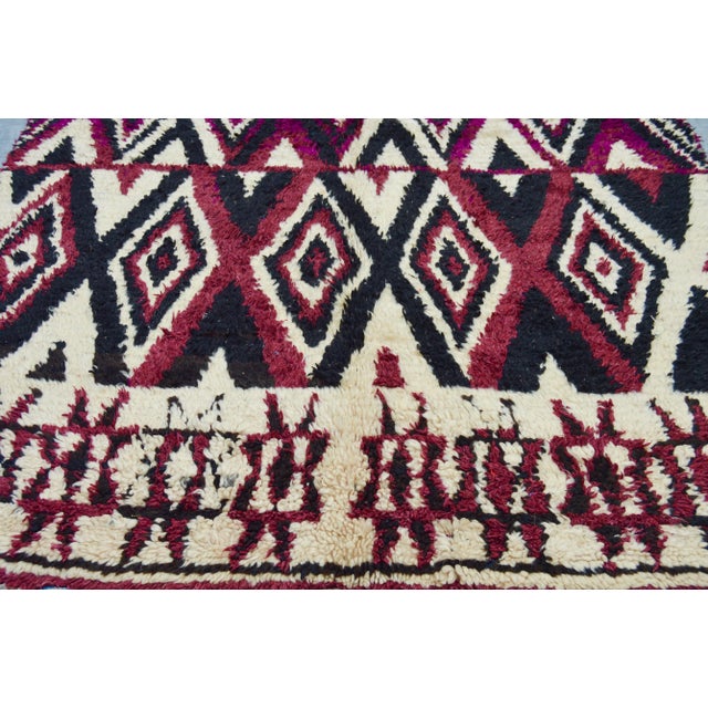 Mid 20th Century Vintage Moroccan Rug - 7'9'' X 5' For Sale - Image 11 of 13