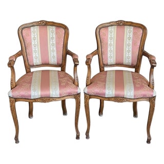 Vintage Italian Louis XV Style Carved Walnut Fauteuil Armchairs in Dusty Rose Brocade - Pair For Sale