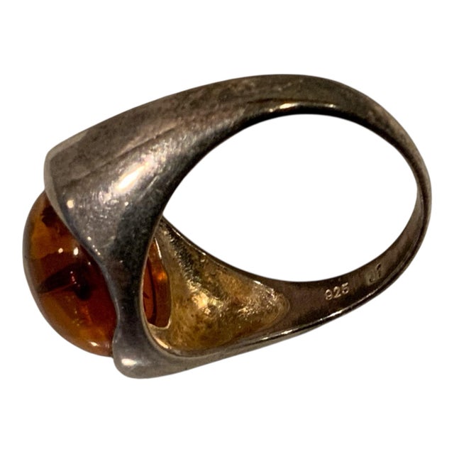 Traditional 1970s Sterling Silver Baltic Amber Cabochon Ring Size 7.5 For Sale - Image 3 of 5