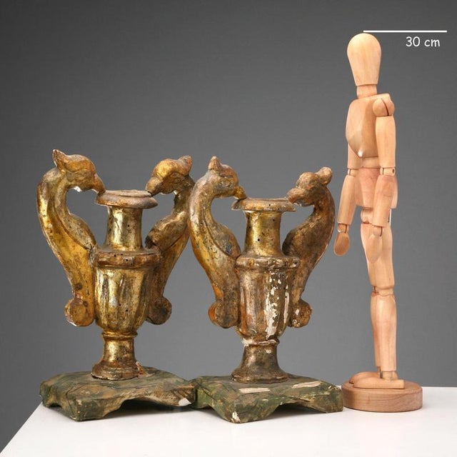 Pair of gilded wooden Mecca vases with rectangular base lacquered in polychrome colors. This piece is attributed to the...
