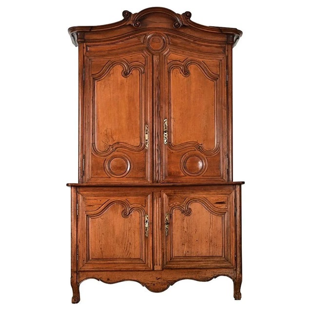 French French 18th Century Pine Louis XV Buffet a Deux Corps For Sale - Image 3 of 11