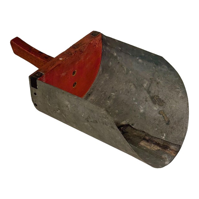 Antique Primitive Farmhouse Red Wood & Galvanized Barn Feed Ice Scoop For Sale
