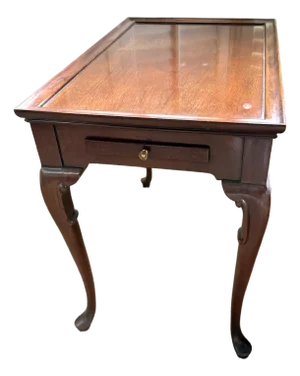 Vintage Mahogany Shell Carved Queen Anne Style Tea Table Attributed to Hickory Chair