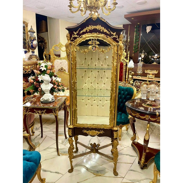 French Louis XVI Display Vitrine With Gold Leaf Details, Tufted Interior & Glass Shelves For Sale - Image 4 of 7