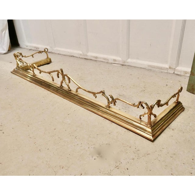 Very Pretty Victorian Art Nouveau Brass Fender, 1880 For Sale - Image 3 of 6