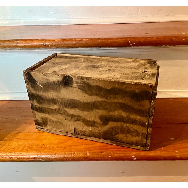 Antique 19th Century American Primitive Folk Art Paint Decorated Wood Candle Box With Smoke Pattern Design For Sale - Image 14 of 18