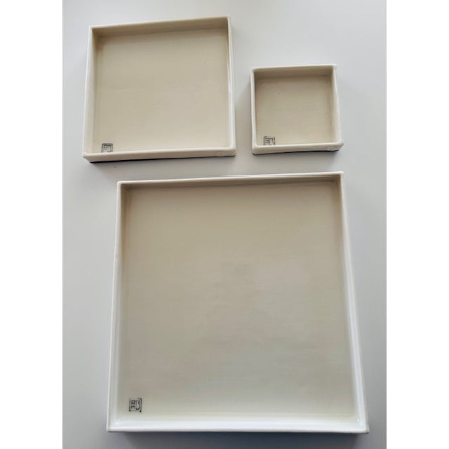 Japanese 1980s Porcelain Square Plates by Ikuzi Teraki for Romulus Craft. Three Sizes- Service for 10- 30 Pieces For Sale - Image 3 of 8