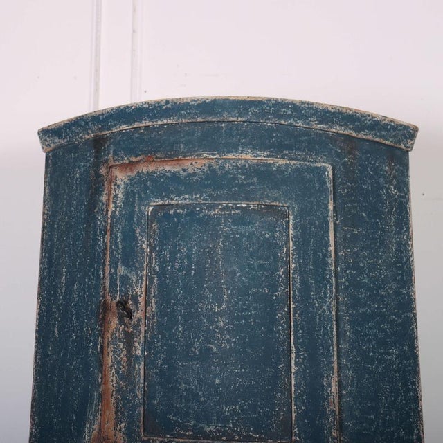 Good 18th C Swedish bowfronted pine corner cupboard, 2 parts. 1780 Would fit into a 54cm corner This piece is designed in...
