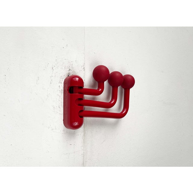 Postmodern coat rack by the Italian manufacturer Confalonieri, designed by Patrizia Angeloni in the 1980s. A functional...