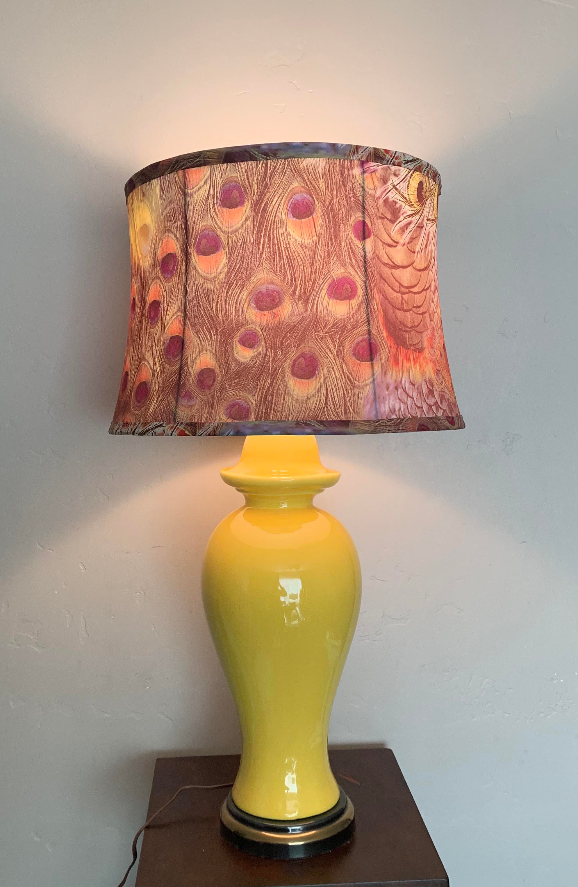 yellow side lamp