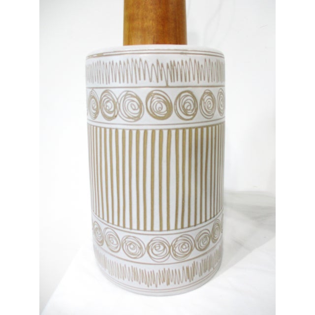 Wood Jane and Gordon Martz Mid Century Lamps for Marshall Studios For Sale - Image 7 of 14