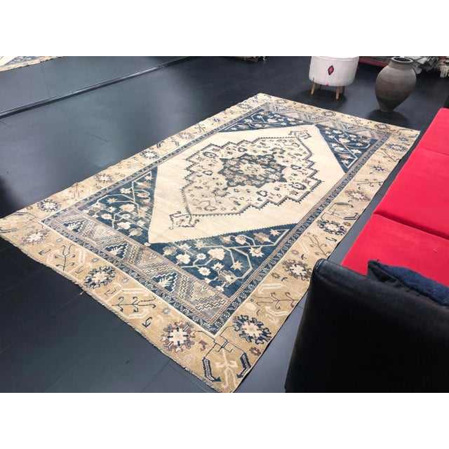 1960s Handmade wool and cotton rug in Turkish Anatolia Carpet, Vintage Oushak Rug, Turkish Vintage Anatolian Rug, Handmade...