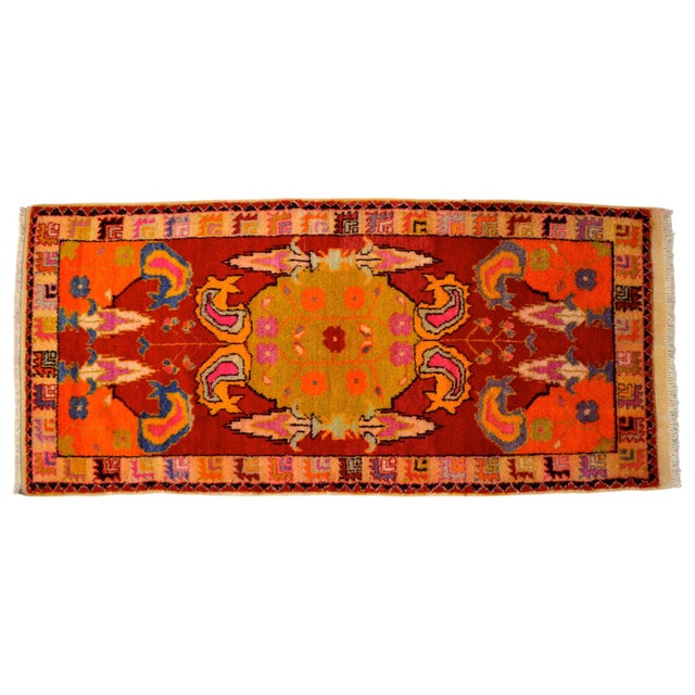 1950s Hand Knotted Rare Design Oushak Medallion Rug - 2'11'' X 6'4'' For Sale - Image 4 of 13