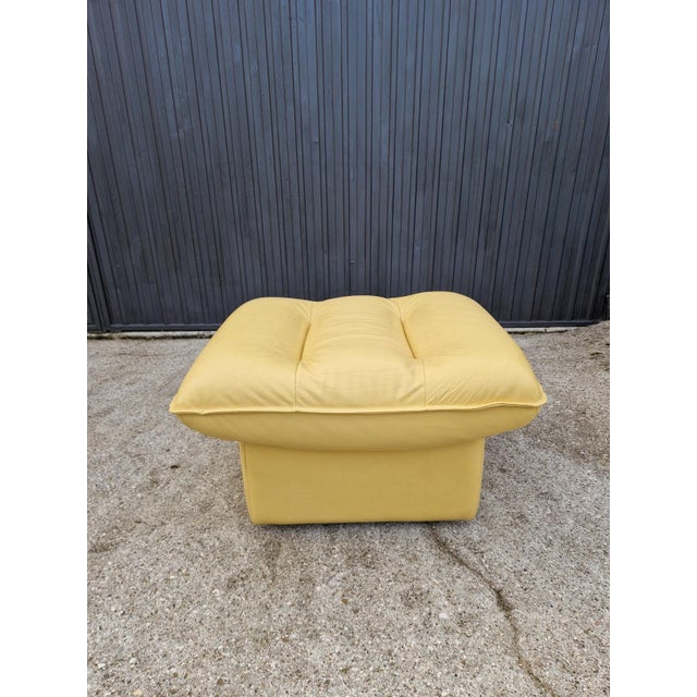 Vintage Leather Pouf by Nicoletti Salotti, 1980s For Sale - Image 4 of 4