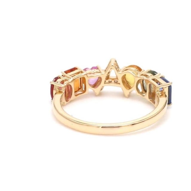 Contemporary Natural 2.66 cts Rainbow sapphire ring in 14k gold For Sale - Image 3 of 18