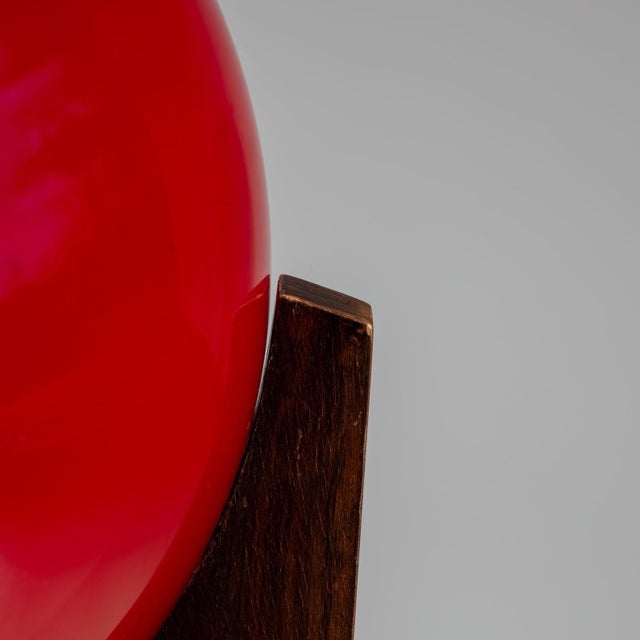 Mid-Century Modern 1960s Mid-20th Century Red Sphere Table Lamp For Sale - Image 3 of 18