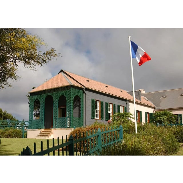1980s Elegant Wedgwood Napoleon Ivy Pitcher Duo - Imperial Heritage in Porcelain For Sale - Image 5 of 10