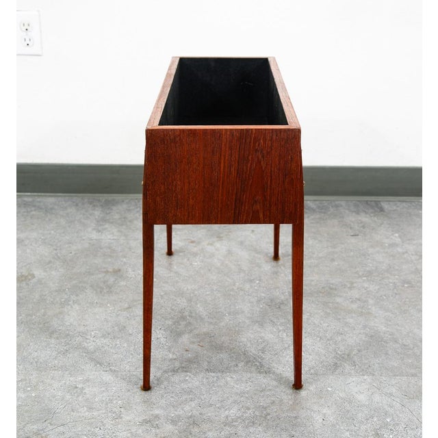 Mid Century Danish Modern Planter Teak Denmark Rectangular Outdoor / Indoor MCM For Sale - Image 4 of 11
