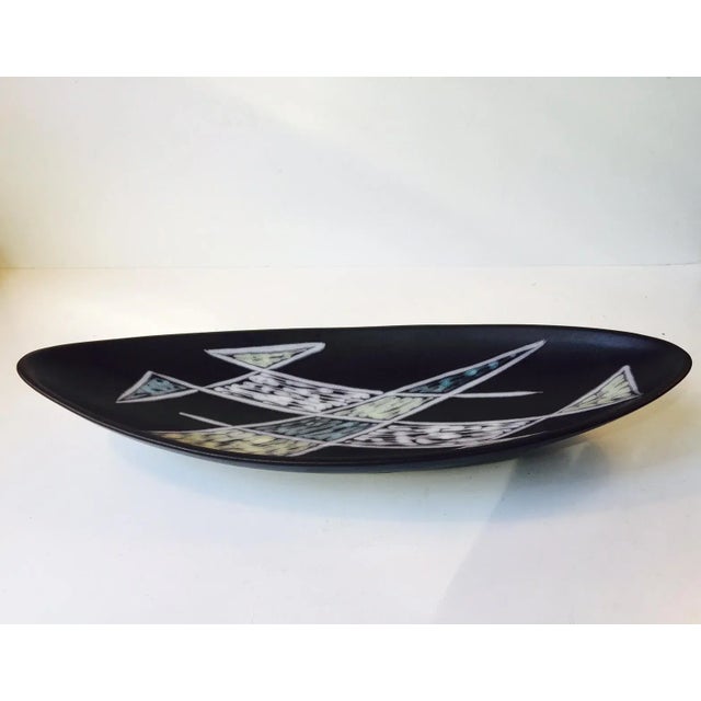 Ceramic Banana Shaped Modernist Burgundia Pottery Dish by Svend Aage Holm-sorensen for Soholm, 1950s For Sale - Image 7 of 7