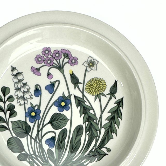 Forest Green Vintage Arabia Finland "Flora" Stoneware Platter Designed by Esteri Tomula & Ulla Procopé (1979–1981) Mid-Century Scandinavian Design For Sale - Image 8 of 13