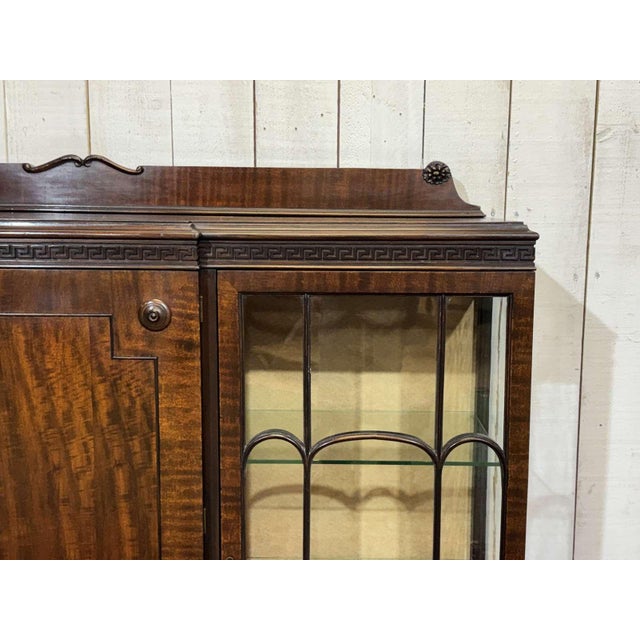 Chippendale Style Mahogany 3-Door Display Cabinet, Early 20th Century For Sale - Image 12 of 18
