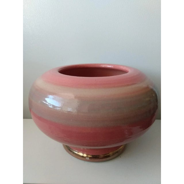 Pink 1998 Tom Wallick Signed Pottery Bowl For Sale - Image 8 of 8