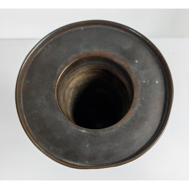 Metal 19th Century Japanese Bronze Gu Form Ikebana Usubata Flower Arranging Vase For Sale - Image 7 of 18