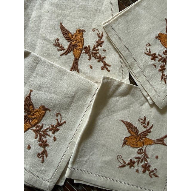 Add a touch of vintage charm to your entertaining with this lovely set of four fine linen cocktail napkins. Each ivory...