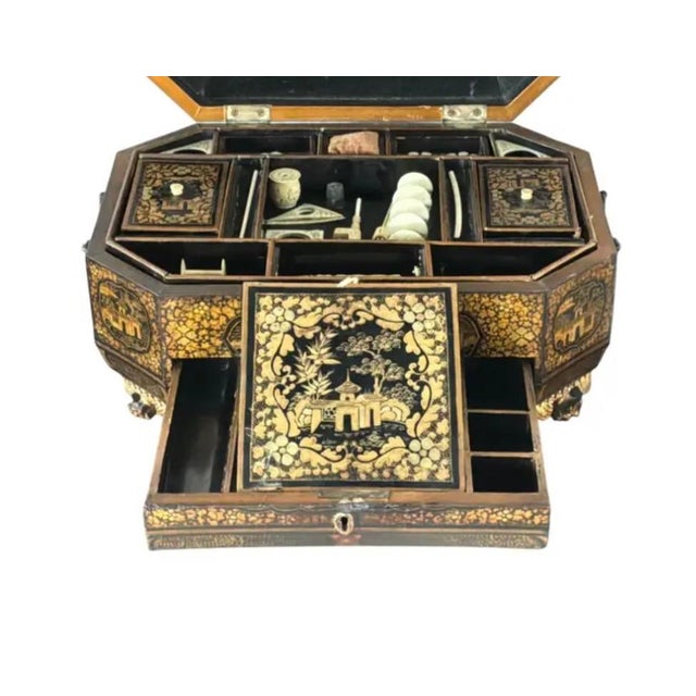 19th Century Chinese Export Lacquer Chinoiserie Sewing Box For Sale - Image 12 of 15