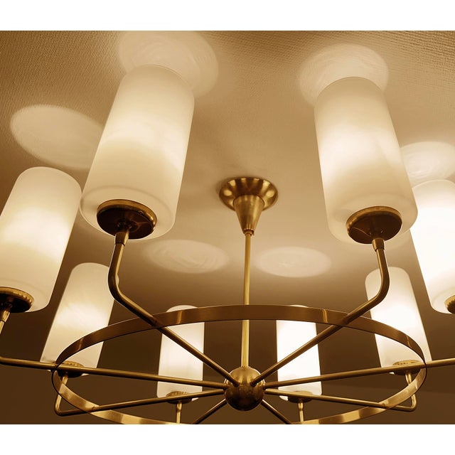 Large Vintage Italian Glass and Brass Chandelier, 1950s For Sale - Image 17 of 18