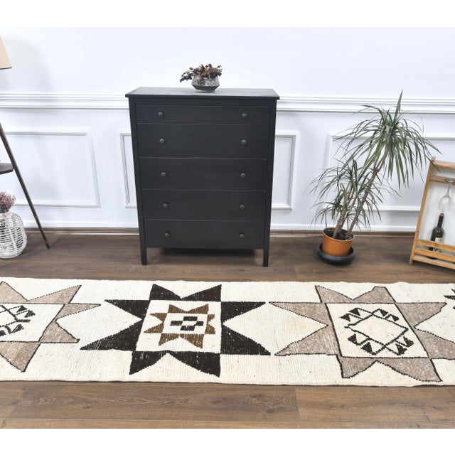 Traditional Vintage Turkish Hand-Knotted Runner For Sale - Image 3 of 8