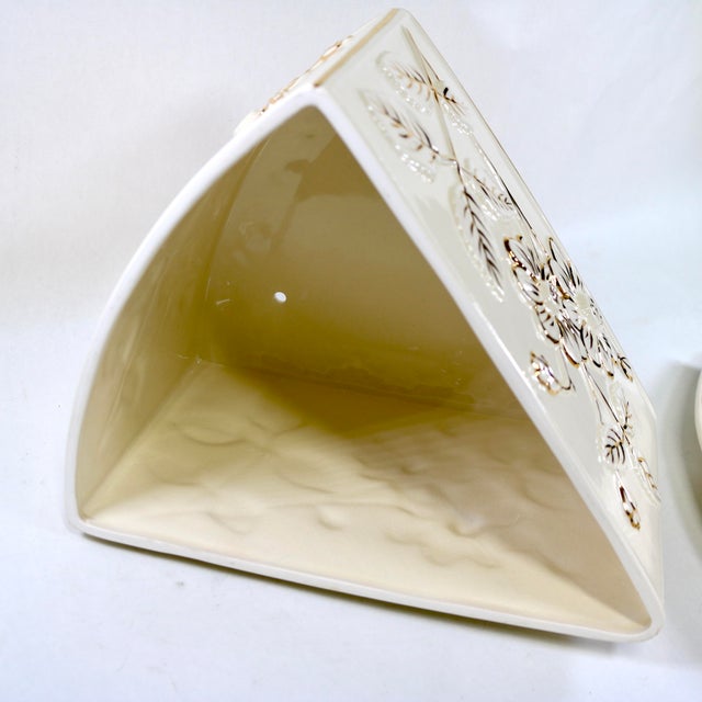 Vintage Abigails Gold-Trimmed Floral Porcelain Covered Cheese Wedge Dome & Tray For Sale In Cincinnati - Image 6 of 15