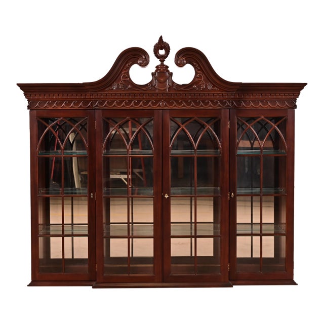 Georgian Carved Mahogany Lighted Bookcase or Display Cabinet by Craftique For Sale
