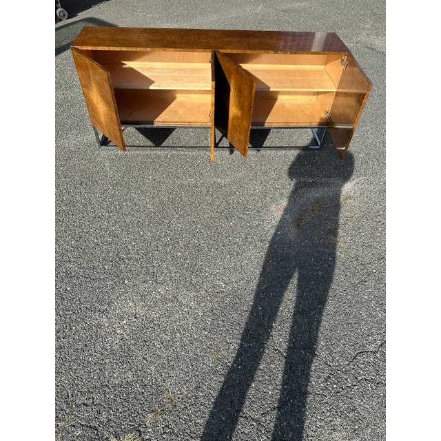 Milo Baughman for Thayer Coggin Burl Credenza For Sale In New York - Image 6 of 12