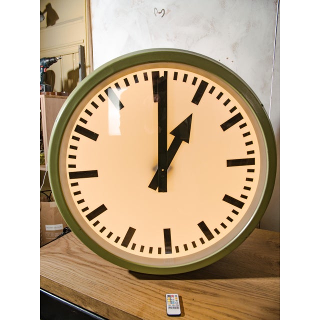 1950s Double-Faced Illuminated Railway Station Clock with Green Quartz Conversion from RFT, Germany, 1950s For Sale - Image 5 of 14