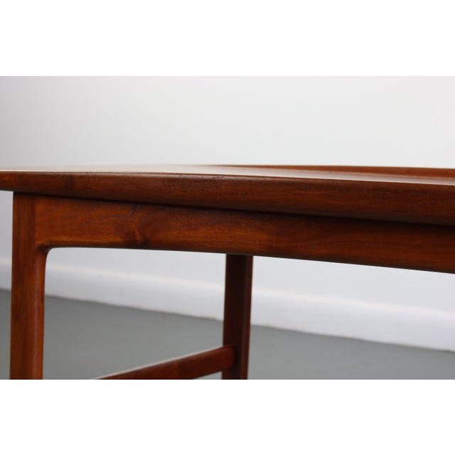 DUX Coffee Table by DUX in Rich Teak For Sale - Image 4 of 7