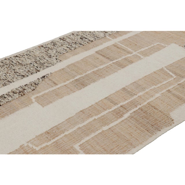 Looking for a custom size? For more information on customization capabilities, please reach out to custom@chairish.com....