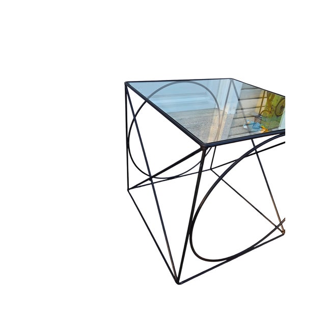 Mid-Century Modern Vintage Wrought Iron Rods Xo Side End Table Attributed to Frederic Weinberg MCM For Sale - Image 3 of 17