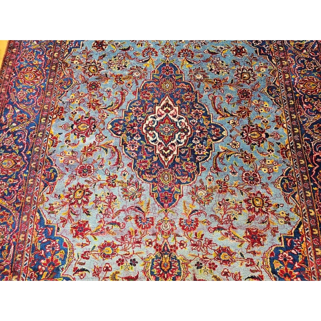 Early 20th Century Persian Kashan Rug, Handwoven Floral Pattern, Turquoise & Red, 6’ X 9’ For Sale - Image 9 of 12