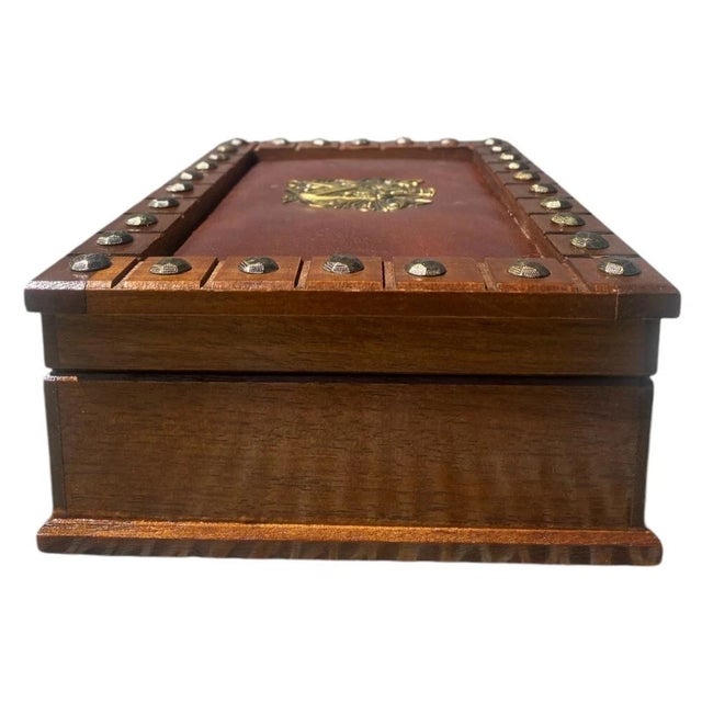 1990s 1990s Vintage Wooden Jewelry Box Medieval Crest Brass Emblem Studded Leather Top For Sale - Image 5 of 9