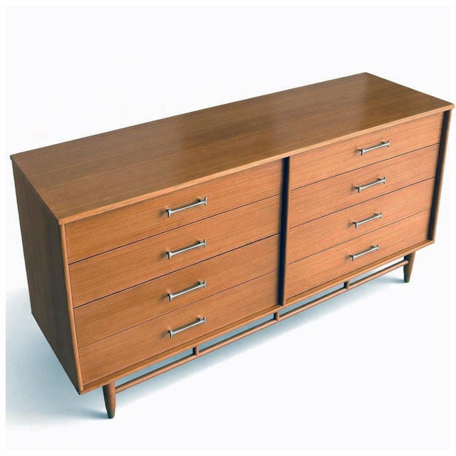 An exceptional mid-century modern dresser from Drexel’s Today’s Living collection, designed by Milo Baughman in the early...