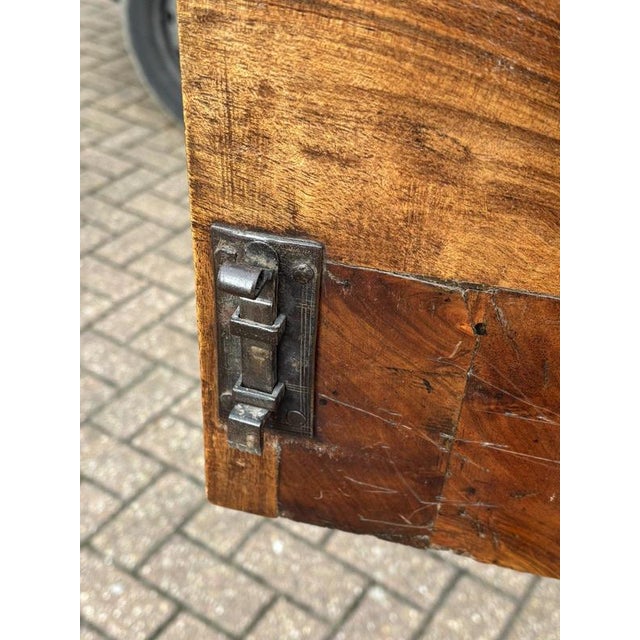 William & Mary Cabinet in Walnut For Sale - Image 15 of 18