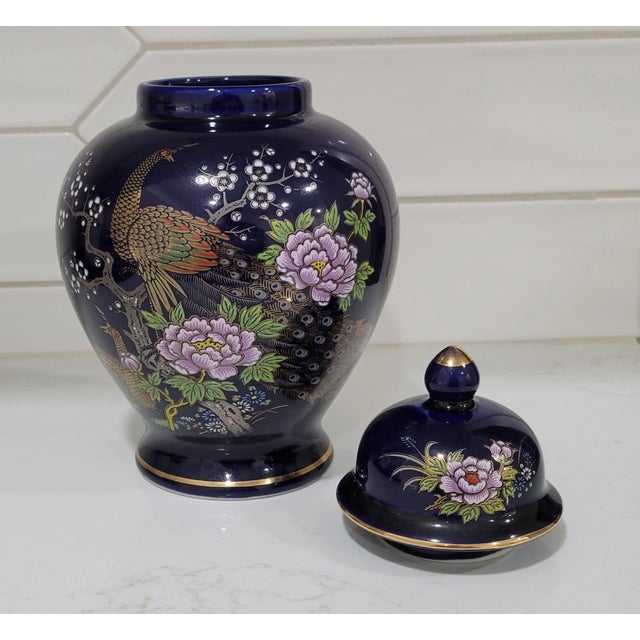 1990s Vintage Japanese Cobalt Blue Peacock Floral Gold Trim Ginger Jar For Sale - Image 5 of 8