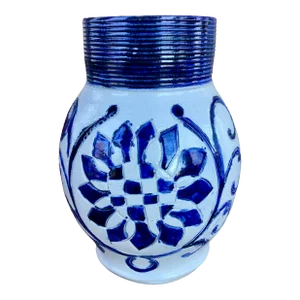 Vintage Williamsburg Restoration Blue and White Petite Vase