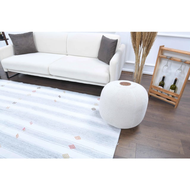 Vintage Turkish Oushak Handmade Wool Cotton White Kilim Area Rug For Sale - Image 4 of 11