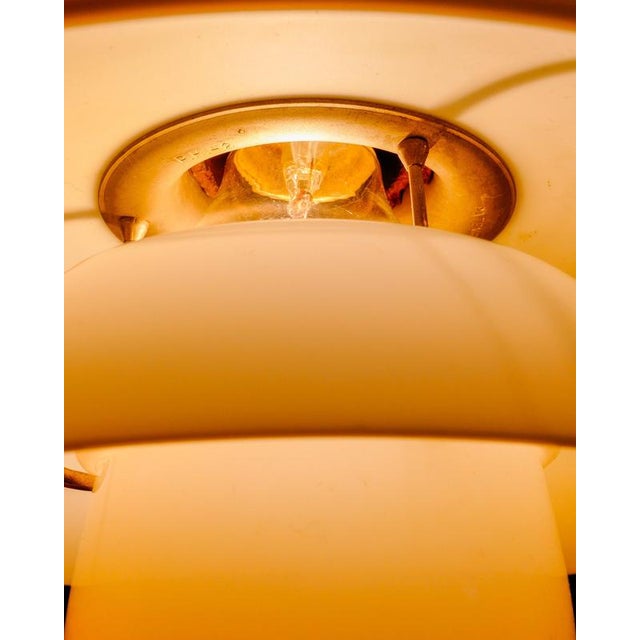 1930s Danish Mid Century White Adjustable PH 2/2 Ceiling Lamp Pendant in Glass & Bakelite by Poul Henningsen for Louis Poulsen Denmark, 1930s For Sale - Image 5 of 7