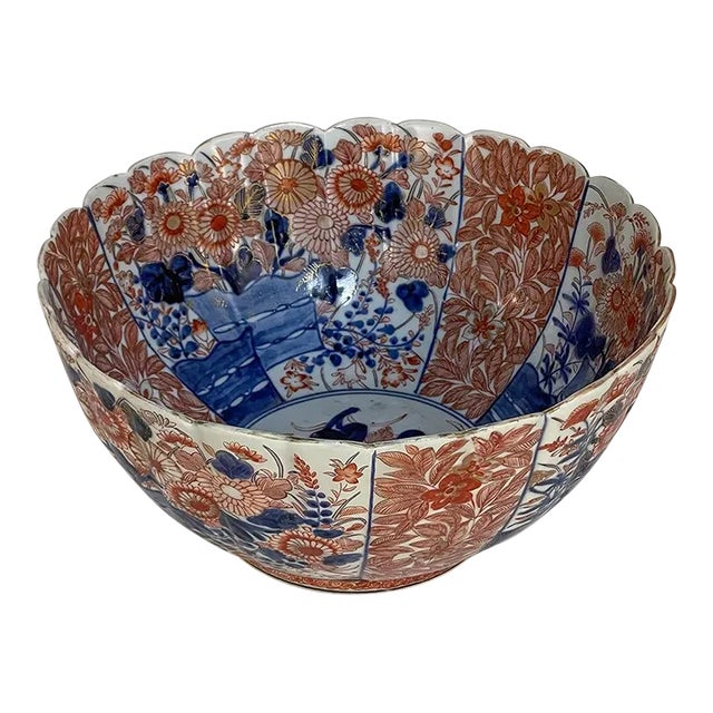19th Century Imari Hand-Painted Serving Bowl For Sale