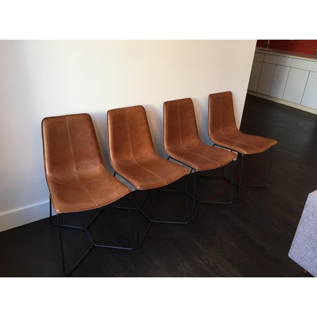 West Elm Workspace "Slope" Dining Chairs - Set of 4 | Chairish Na tej stronie możesz pobrać to instrukcja złożenia i przeczytać w internecie.