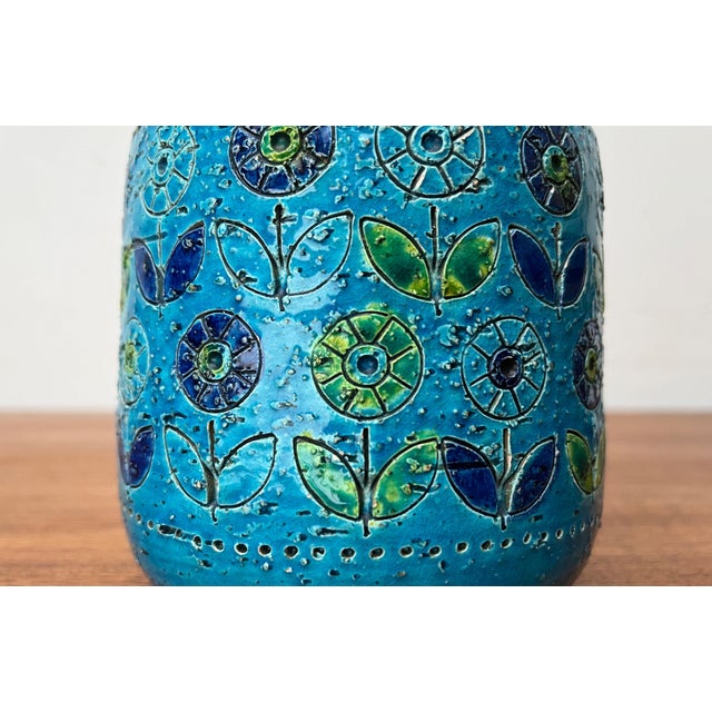 Bitossi Mid-Century Modern Flower Design Pottery Vase by Aldo Londi for Bitossi, Italy, 1960s For Sale - Image 4 of 16