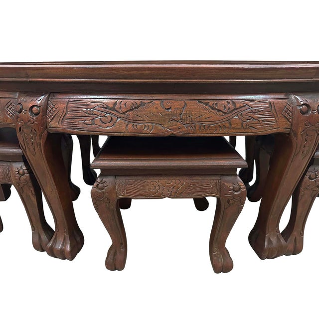 1950s Mid-20th Century Chinese Massive Oval Carved Coffee Table With 6 Nesting Stools For Sale - Image 5 of 12